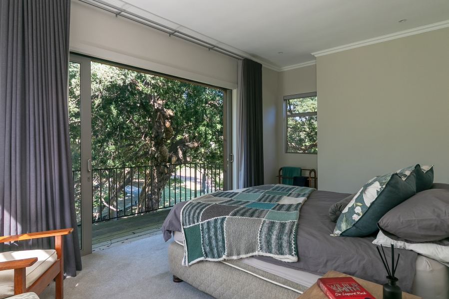 5 Bedroom Property for Sale in Brenton On Lake Western Cape